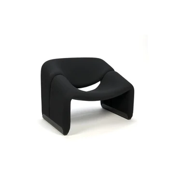 Индивидуальное M-образное кресло из стеклопластика особой формы в скандинавском стиле